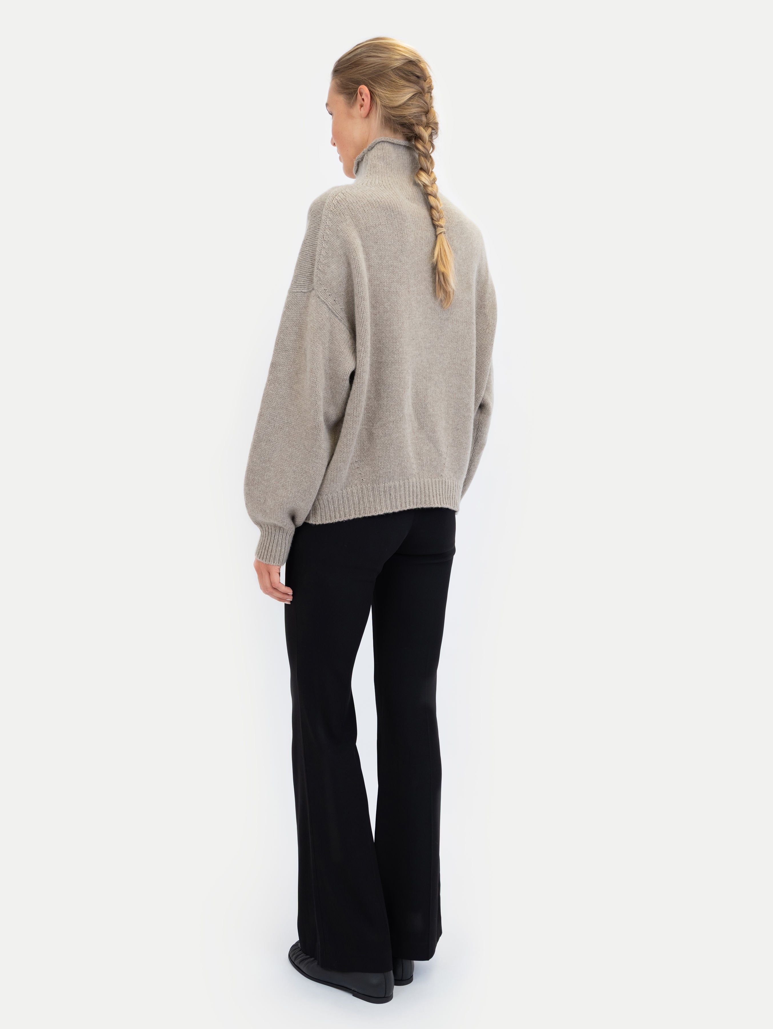 KATY SWEATER IN ALMOND POWDER
