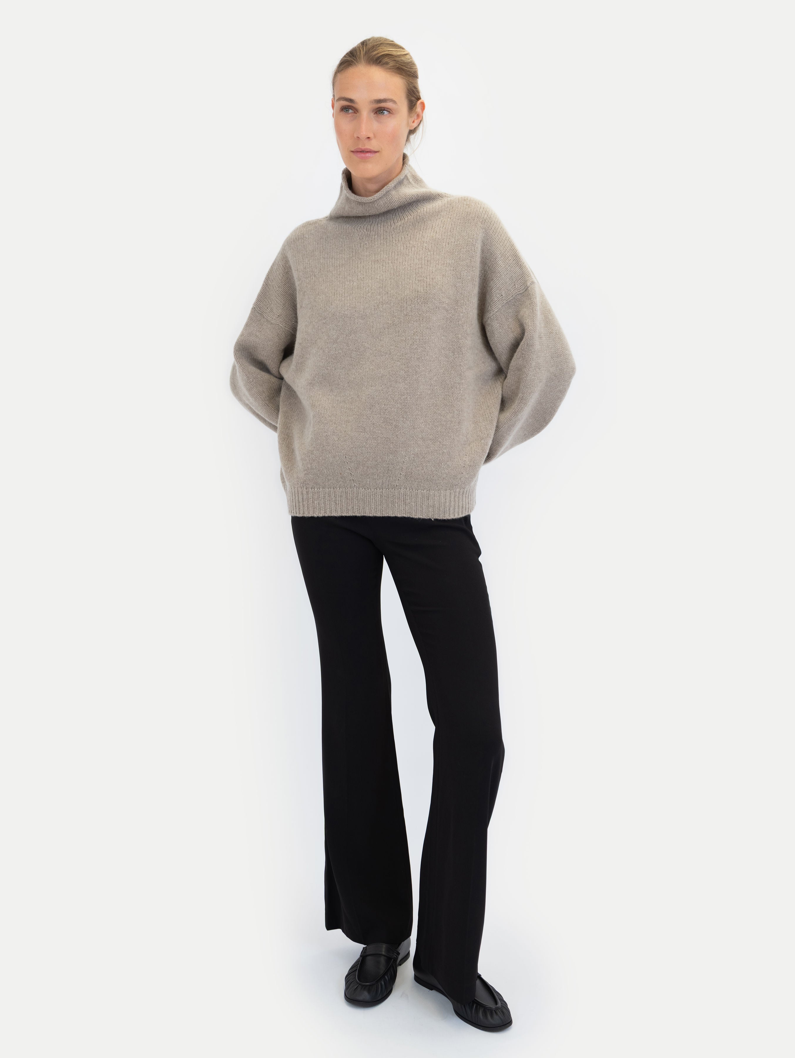 KATY SWEATER IN ALMOND POWDER