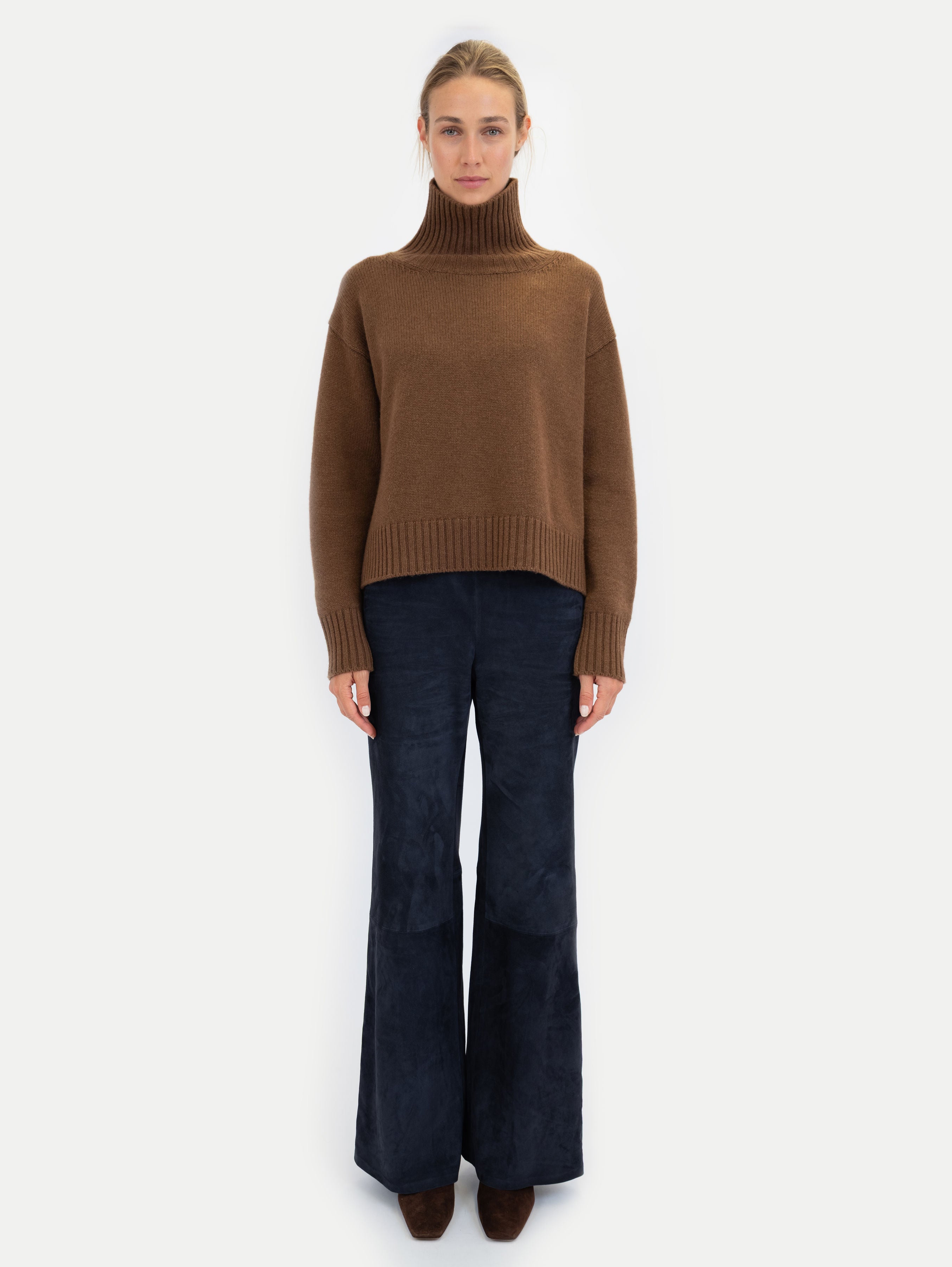 EMMA SWEATER IN MOCCA