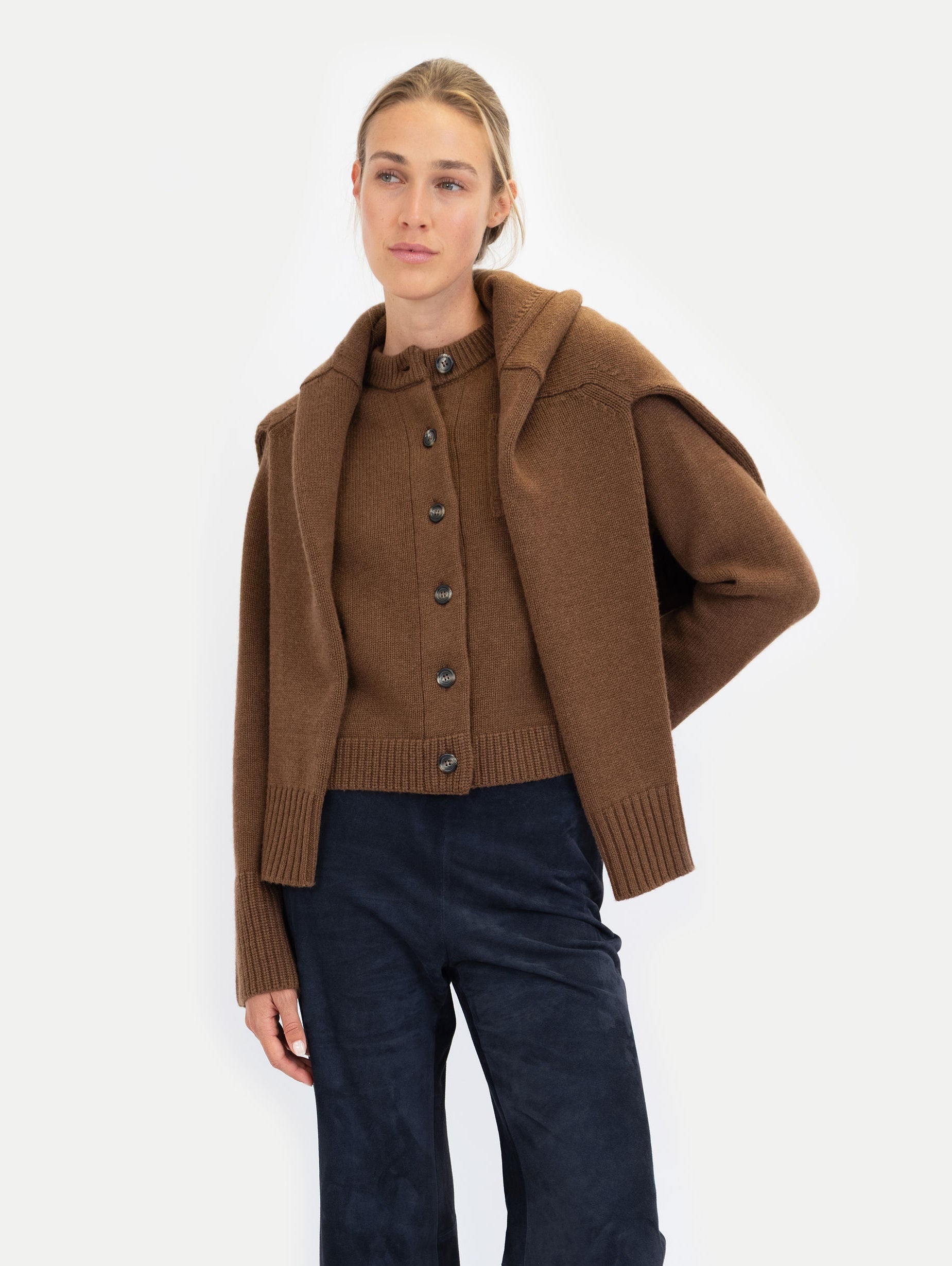 LILLY CARDIGAN IN MOCCA