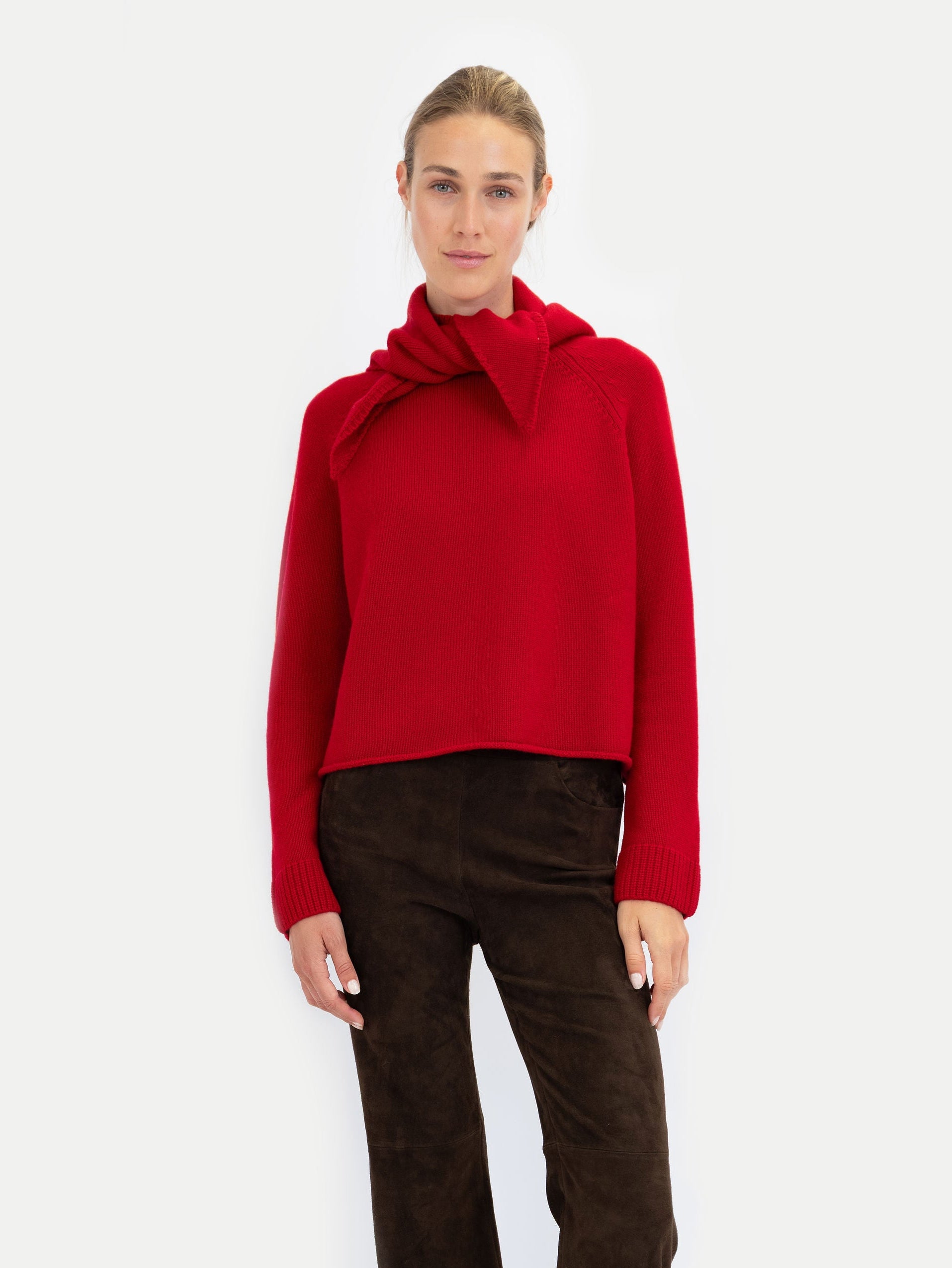 GINA SWEATER IN HOT DATE