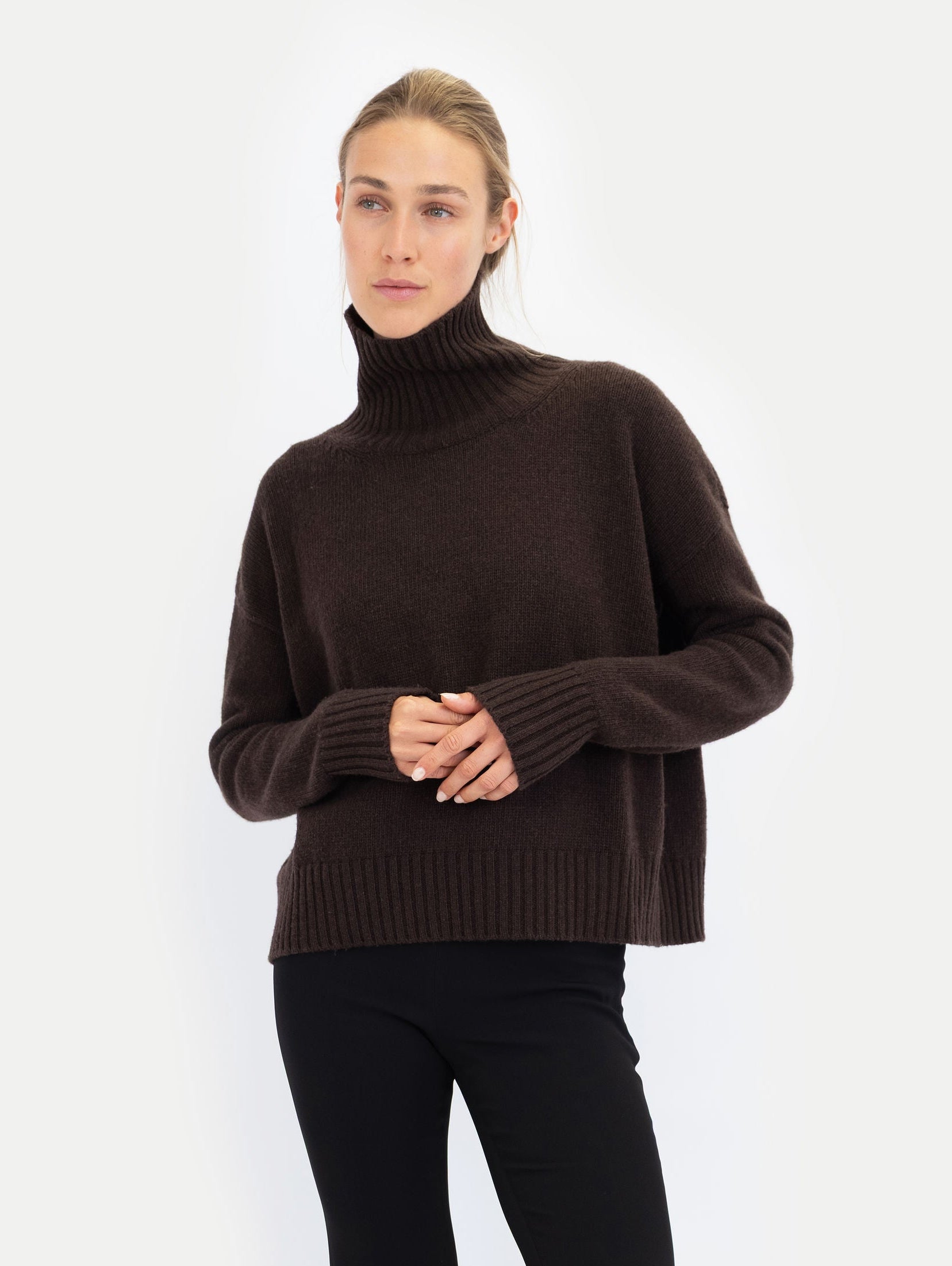 EMMA SWEATER IN ESPRESSO