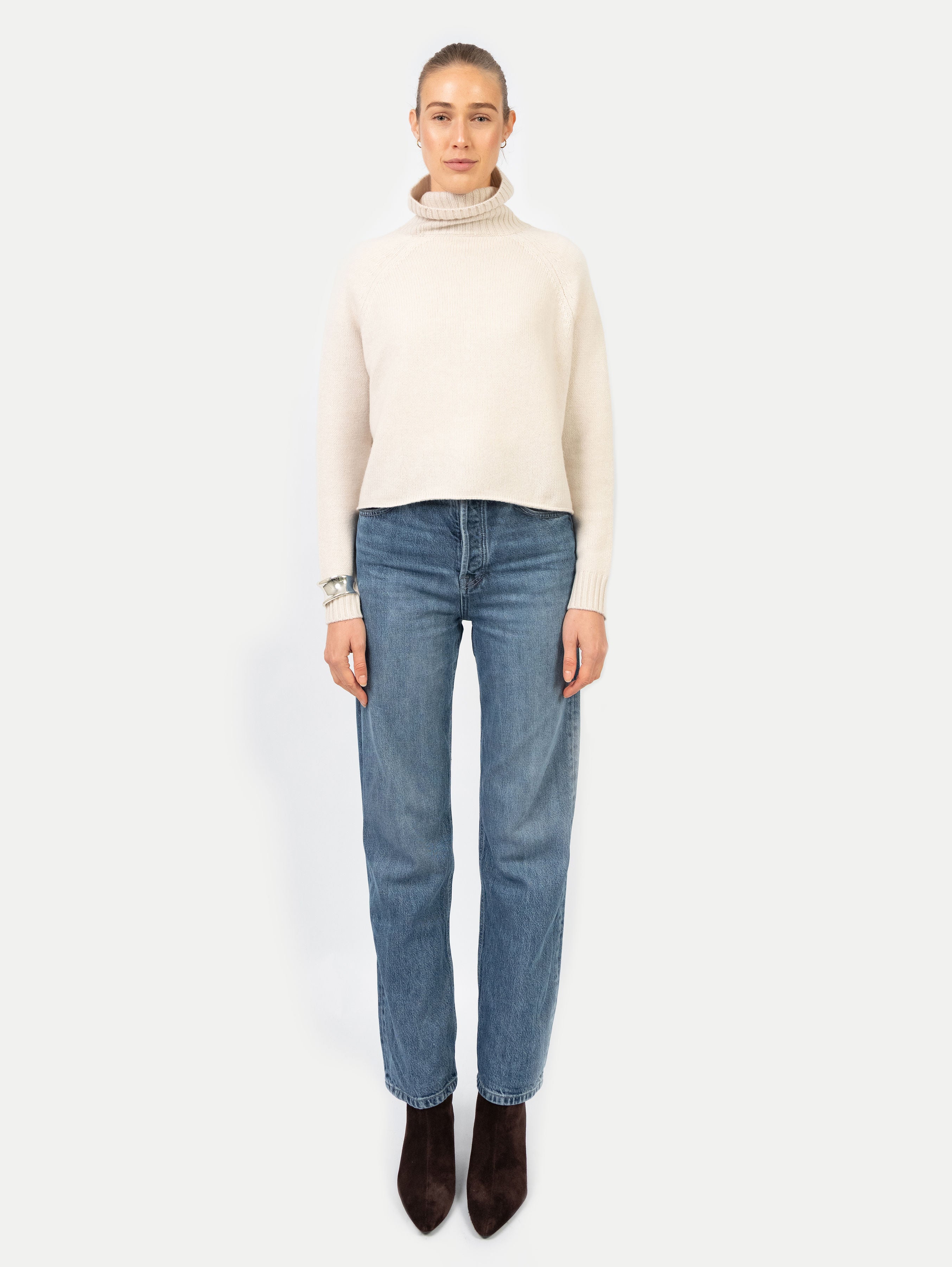 LAURA TURTLENECK IN HONEY OAT