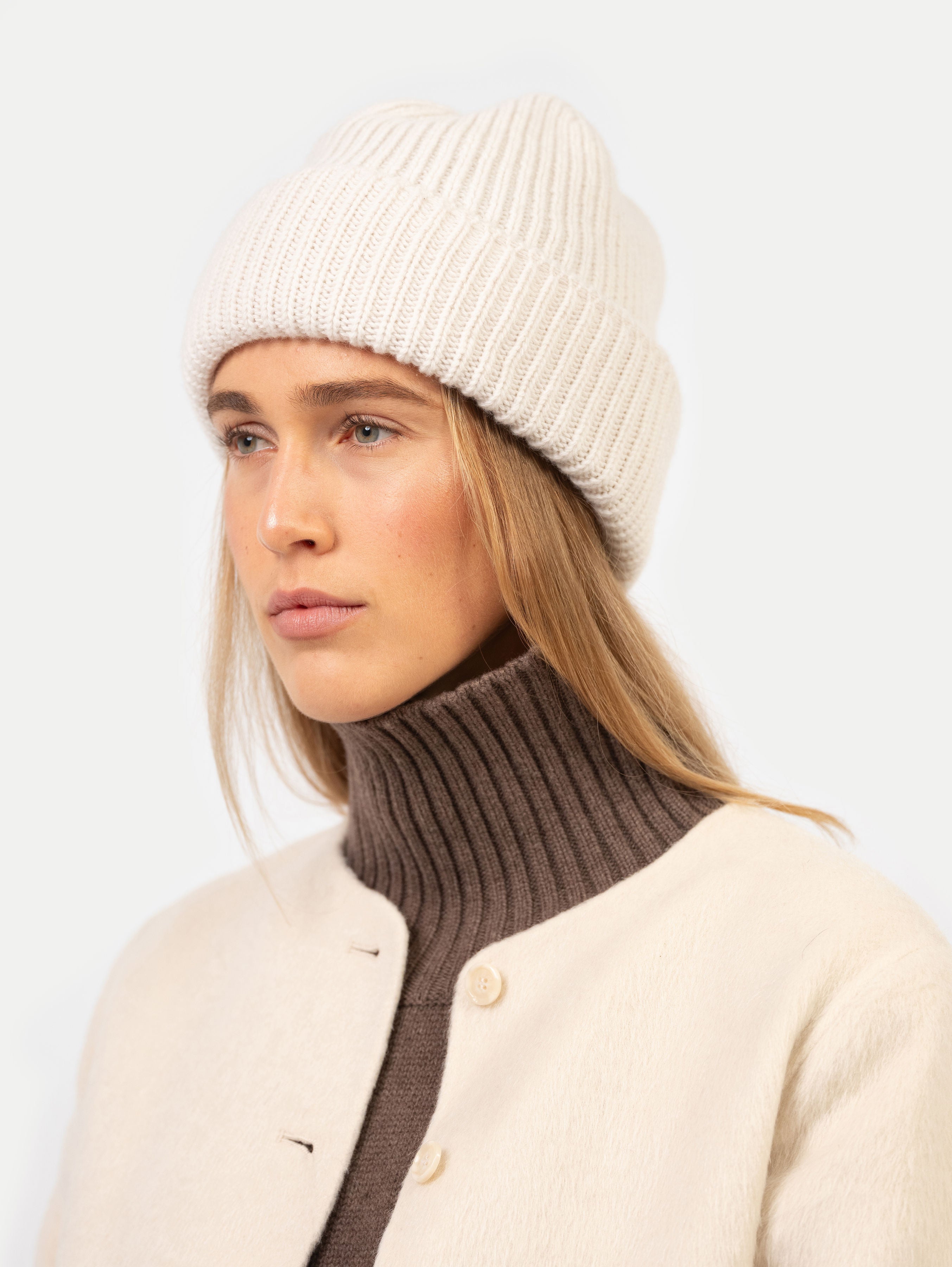 CHARLY BEANIE IN VANILLA