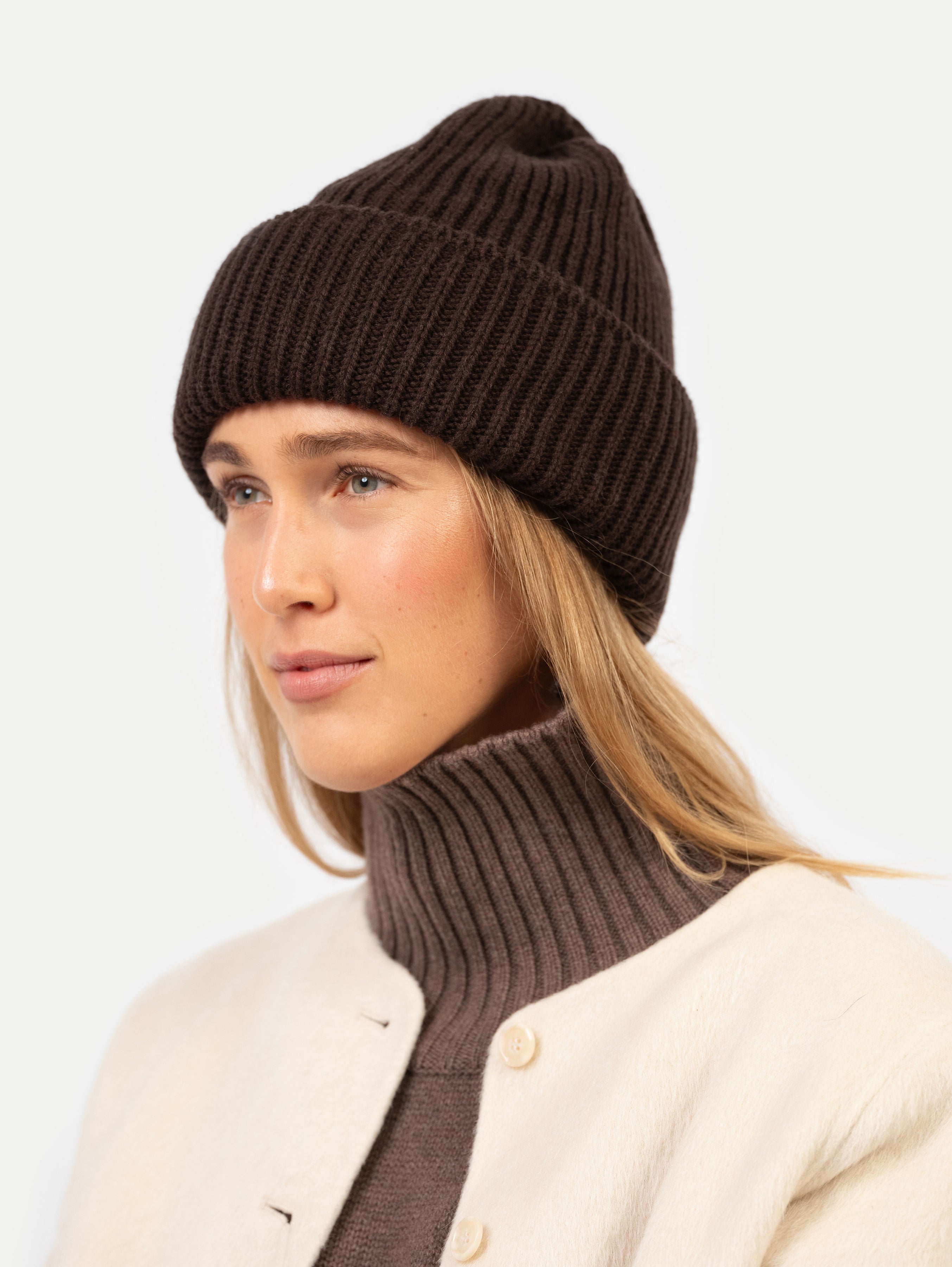 CHARLY BEANIE IN ESPRESSO