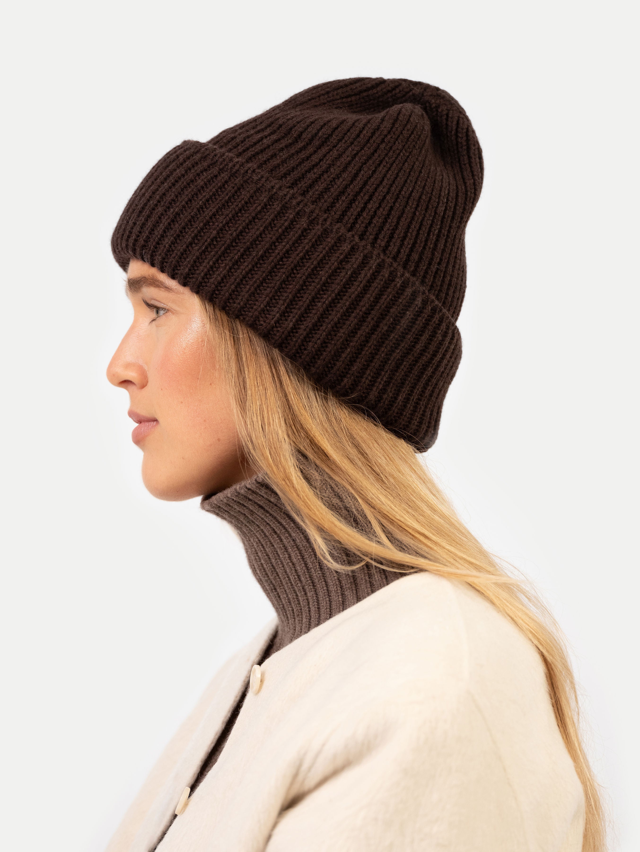 CHARLY BEANIE IN ESPRESSO