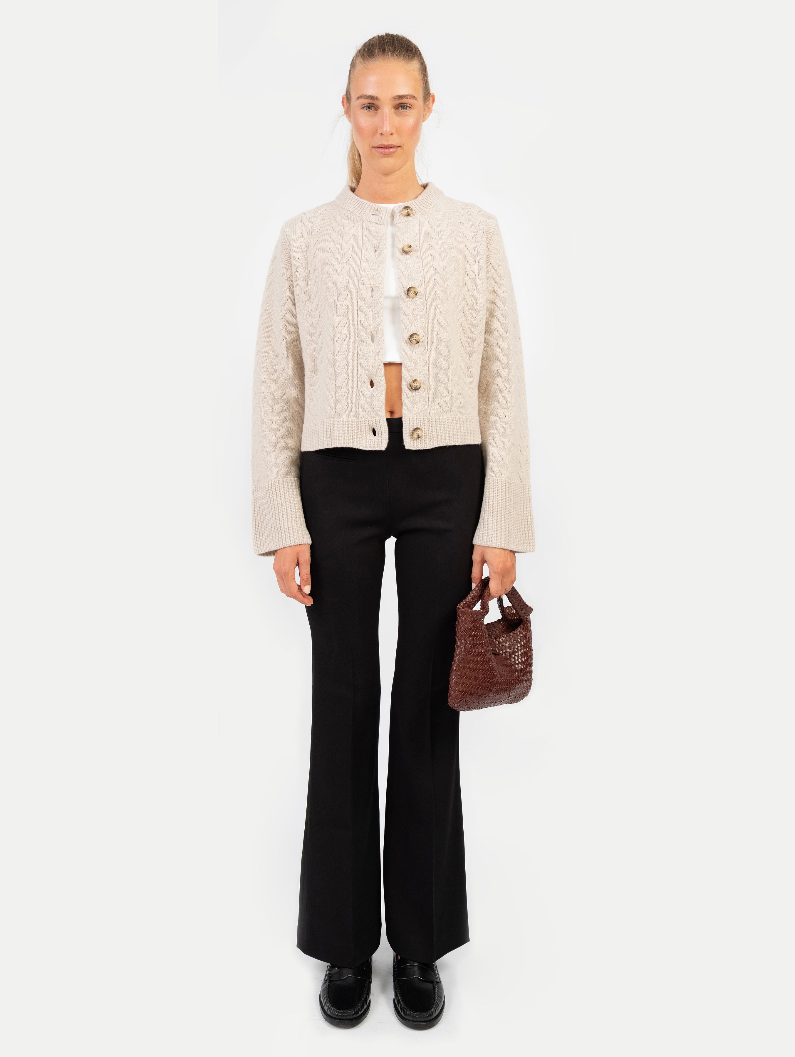 LILLY CABLE CARDIGAN IN SAND
