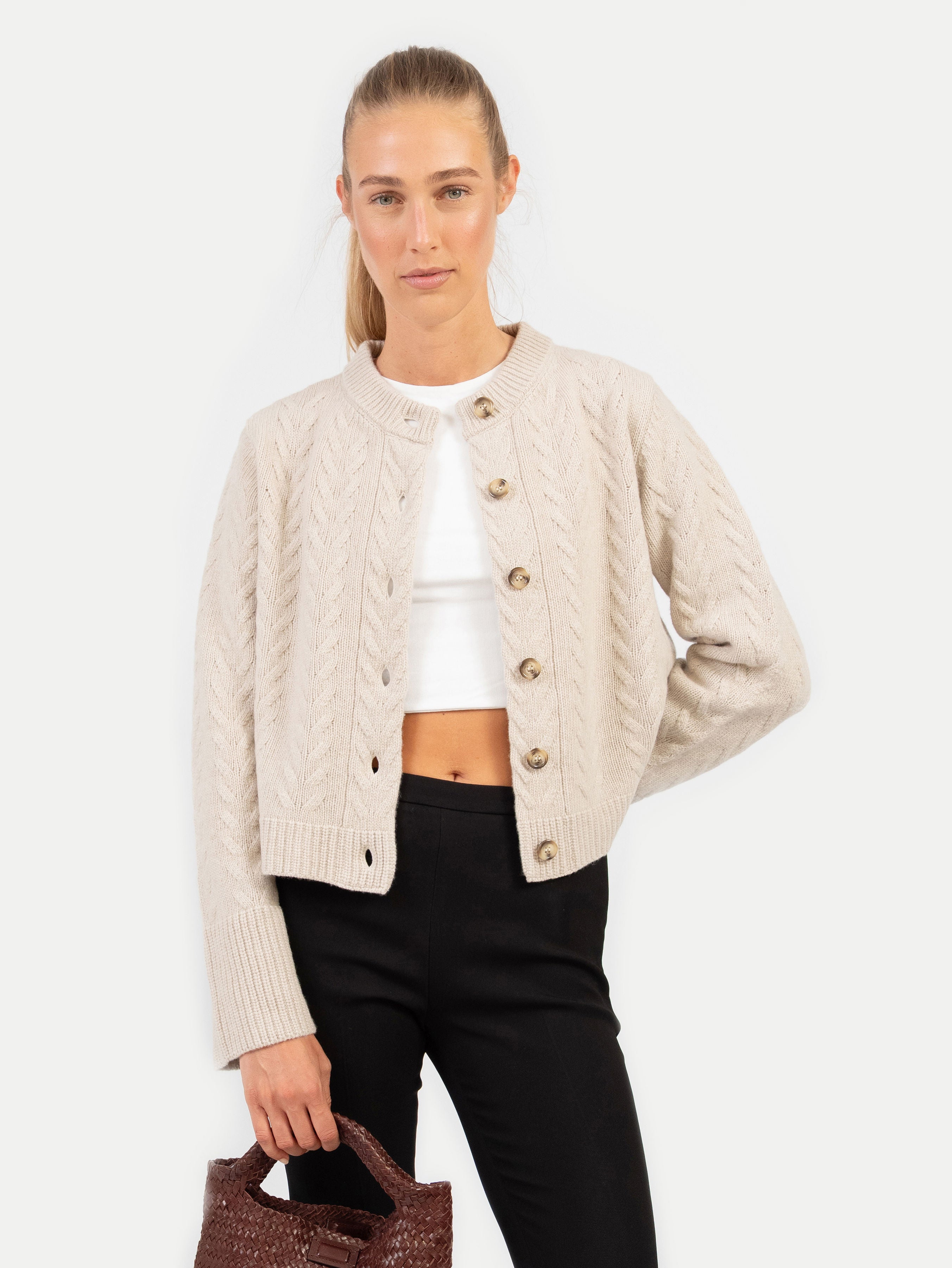 LILLY CABLE CARDIGAN IN SAND