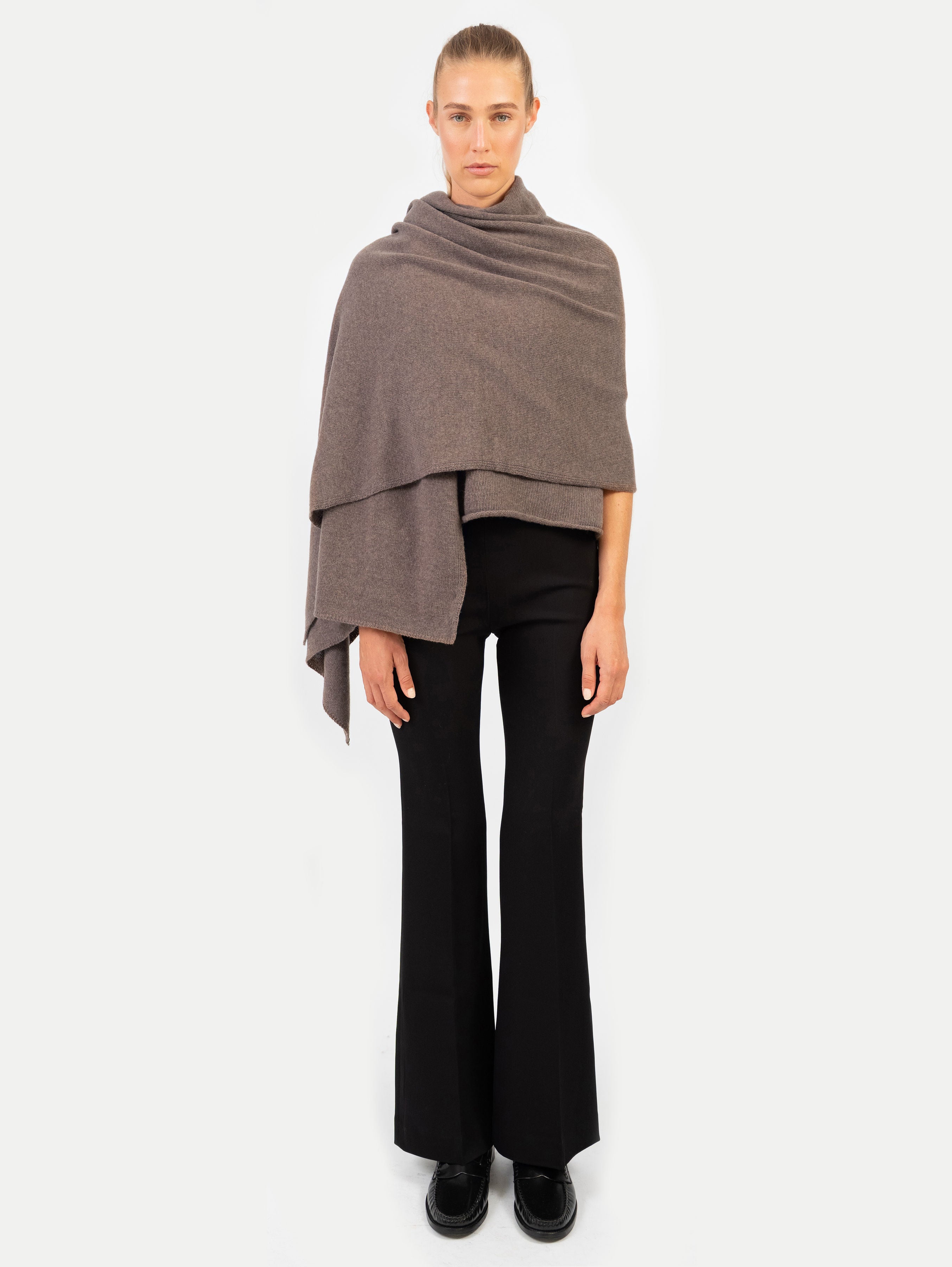 CARLA SCARF IN DARK NOUGAT