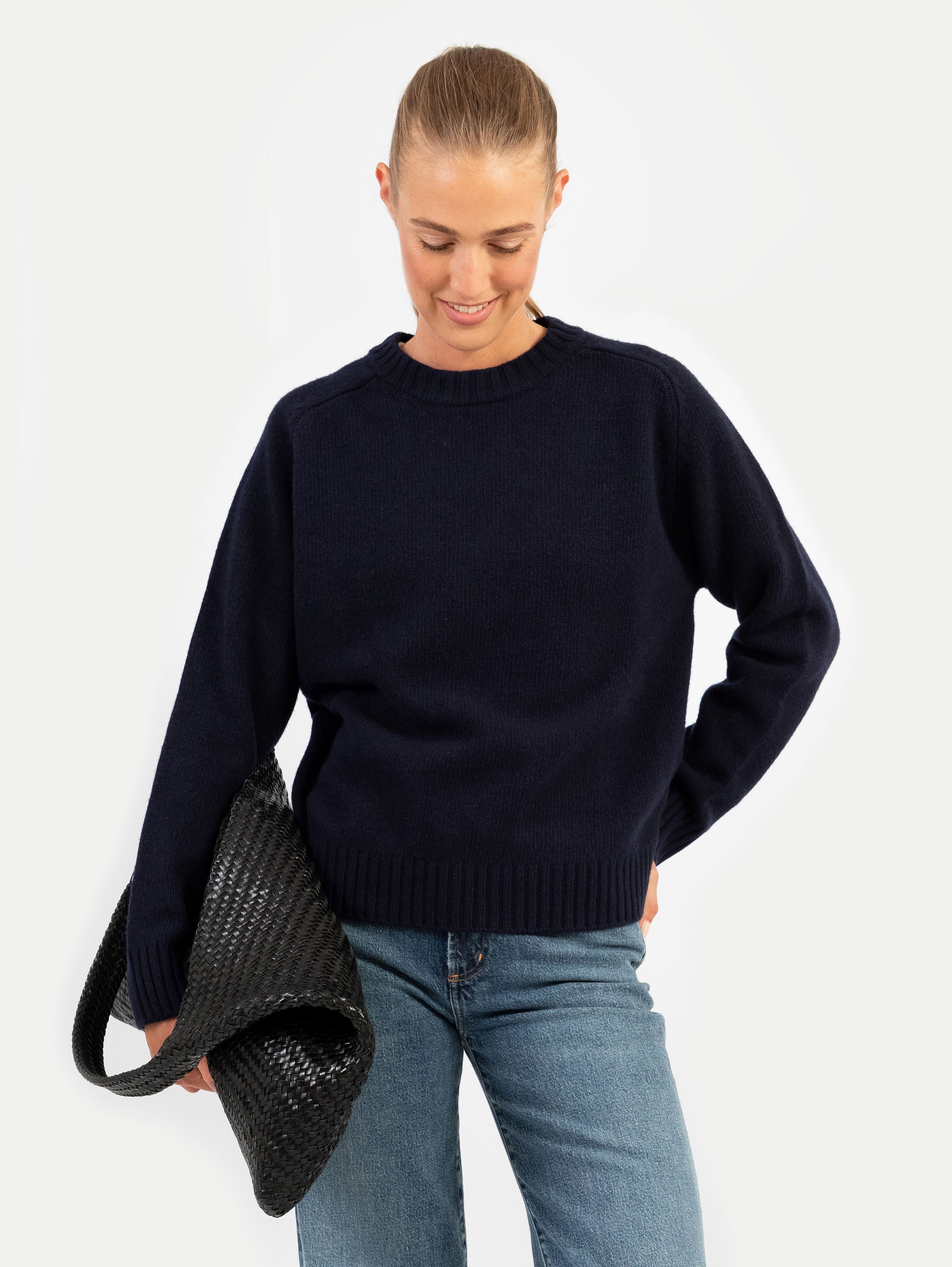 MARY SWEATER IN DEEP BLUE