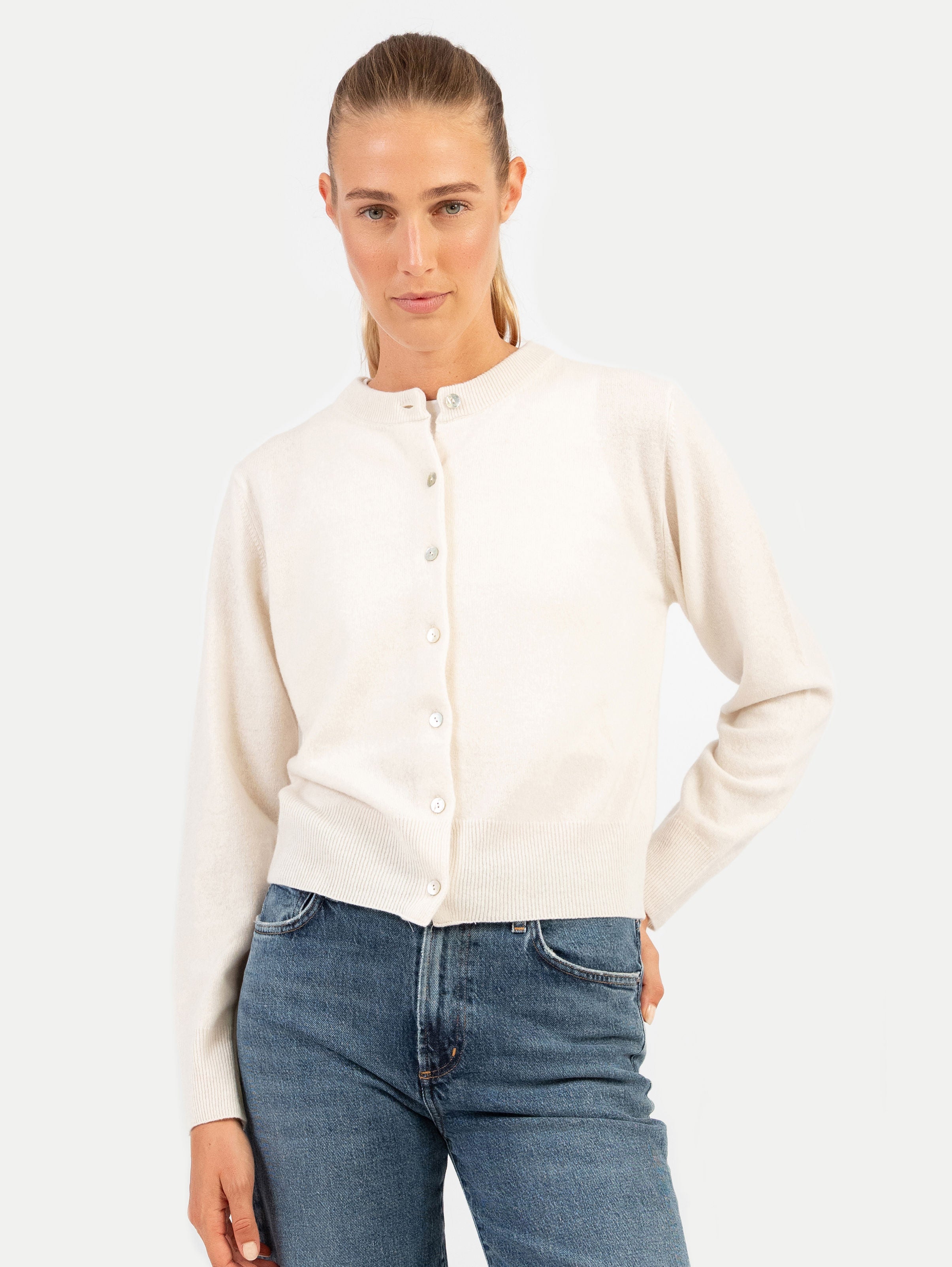 CLARA CARDIGAN IN VANILLA