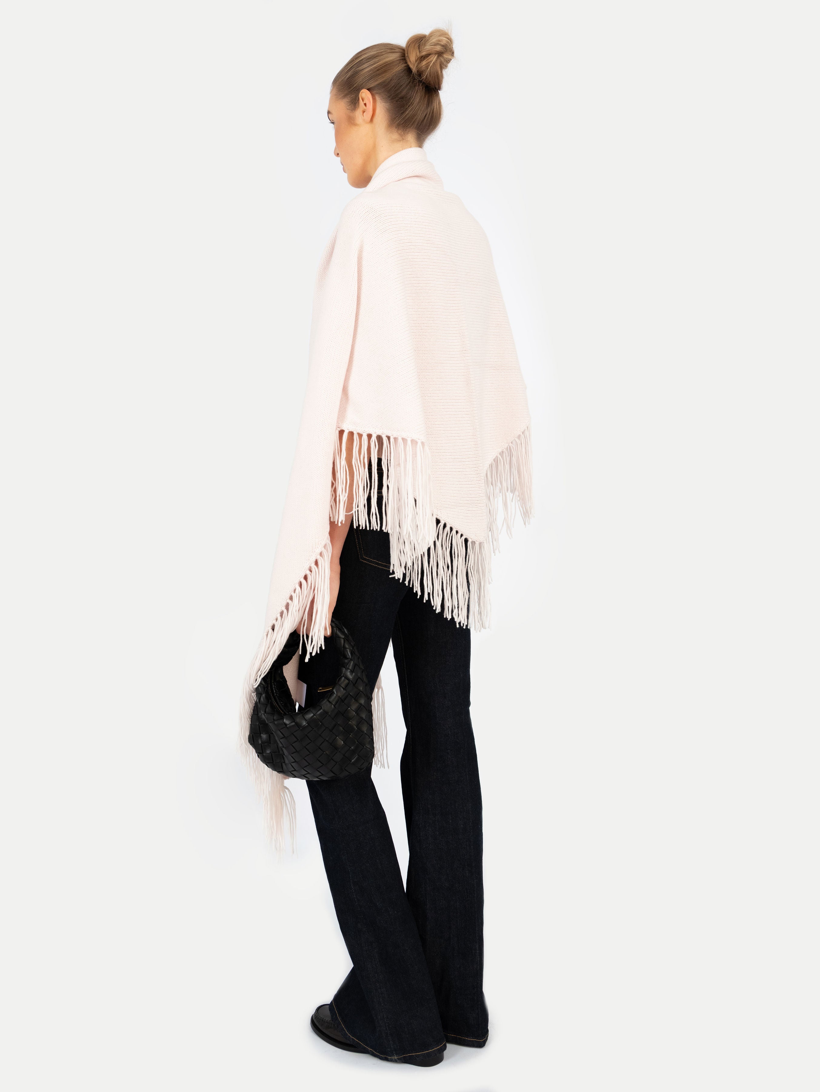 LAURA PONCHO IN HONEY OAT