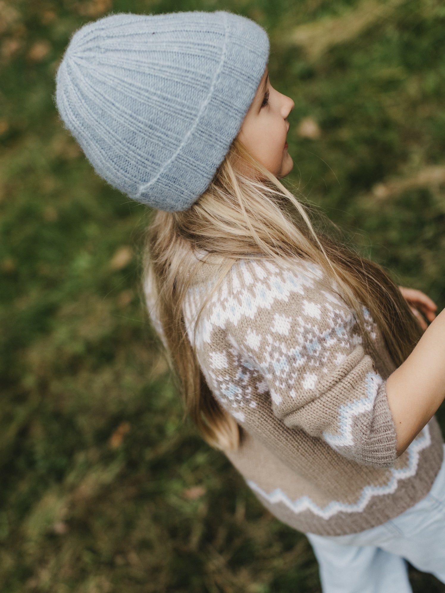 LOLA BEANIE IN BLUEBERRY LATTE